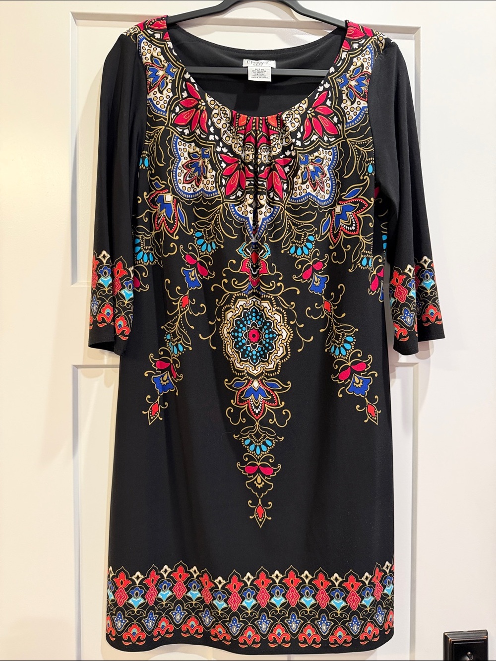 Black Floral Medallion Shift Dress - Charming Pattern Size 14